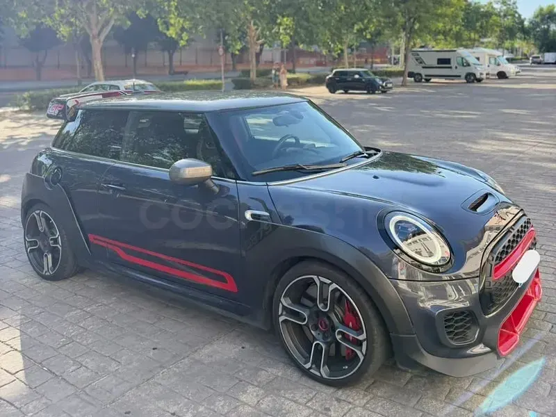 Usado Mini John Cooper Works 306 CV (225 kW) 2020 Negro Utilitario