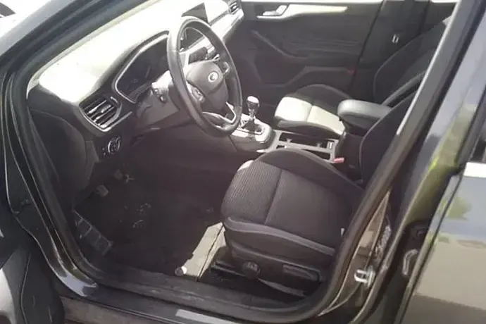Begagnad Ford Focus Trend+ 120 HK (88 kW) 2022 Sedan