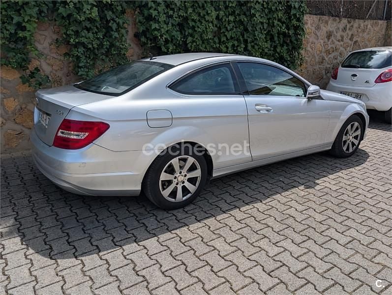 Usado Mercedes C220 170 CV (125 kW) 2012 Gris / plata Coupe