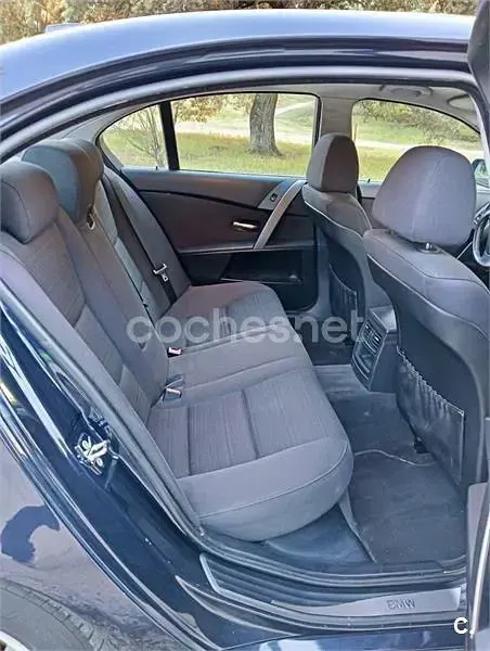 Usado BMW 520 136 CV (100 kW) 2005 Azul Berlina