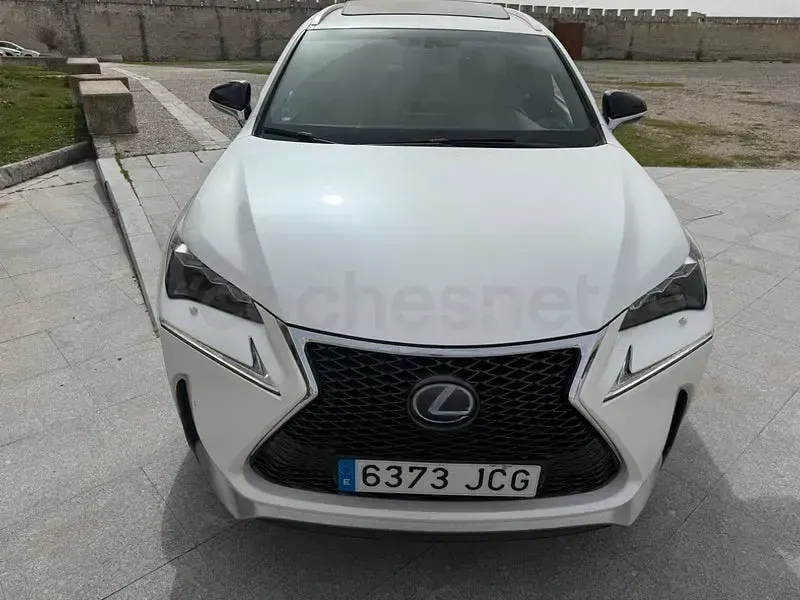 Usado Lexus NX300h Sport Line 197 CV (144 kW) 2015 Blanco SUV