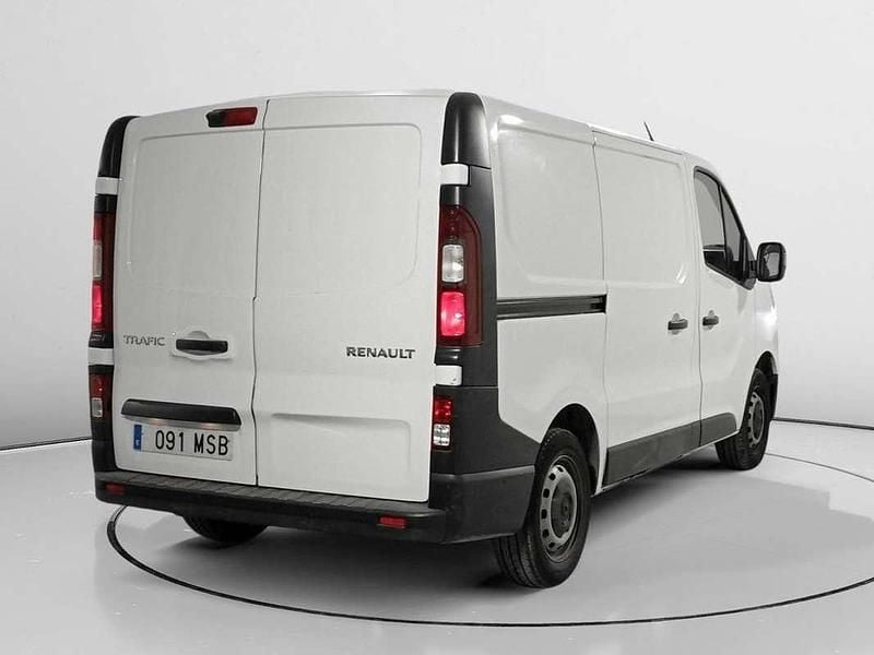 Usado Renault Trafic 132 CV (97 kW) 2024 Blanco Monovolumen