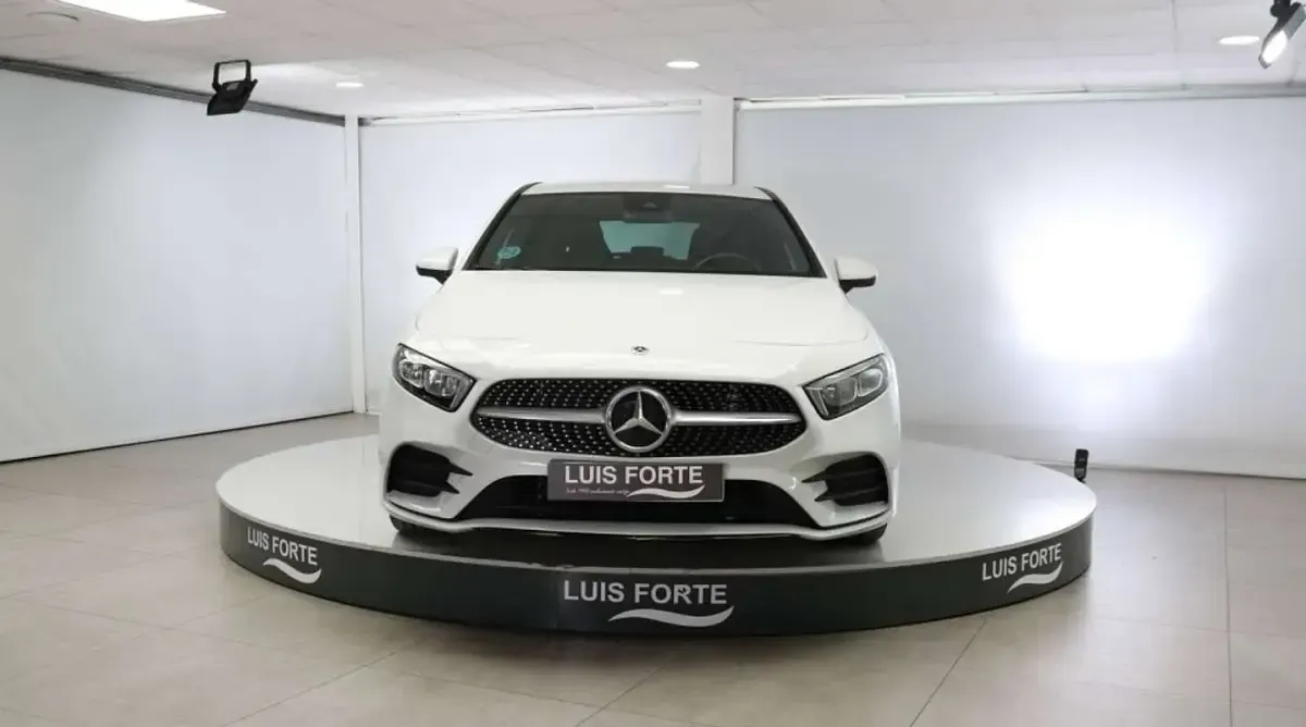 Usado Mercedes A180 Advanced 116 CV (85 kW) 2022 Blanco Utilitario
