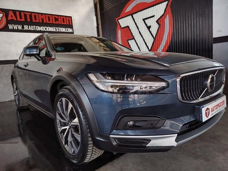Usado Volvo V90 CC Pro 197 CV (144 kW) 2021 Azul Familiar