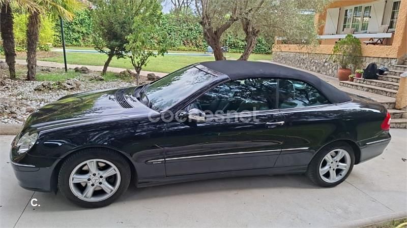 Negro Usado 2004 Mercedes CLK240 Avantgarde Descapotable | 8900 € (Precio justo) - Imagen 1/4