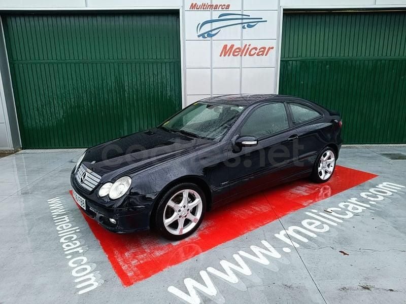 Usado Mercedes C200 Sport Edition 122 CV (89 kW) 2006 Azul Berlina