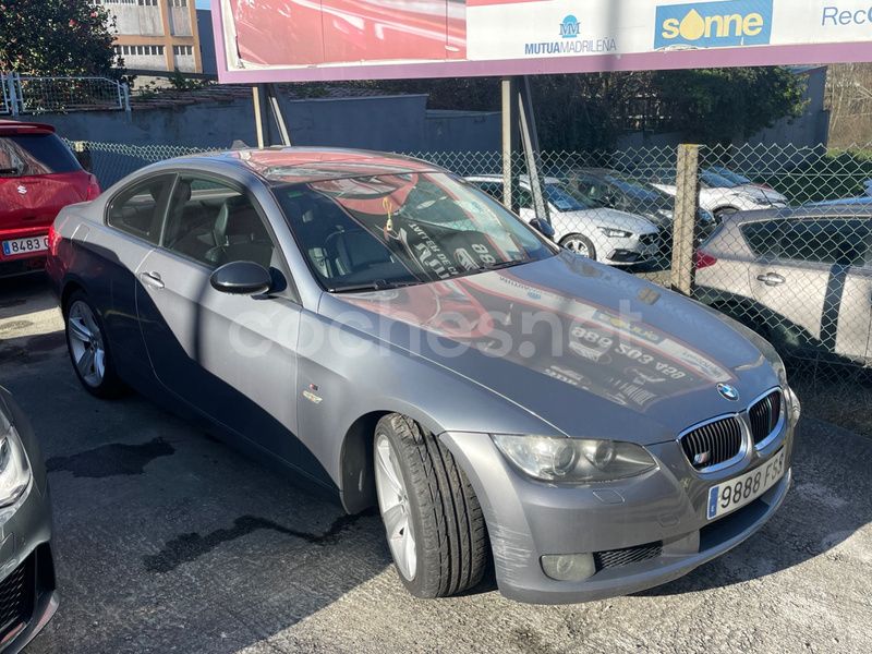 Usado BMW 320 177 CV (130 kW) 2007 Gris / plata Coupe