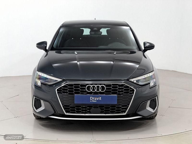 Usado Audi A3 Advanced Plus 110 CV (80 kW) 2024 Gris Berlina