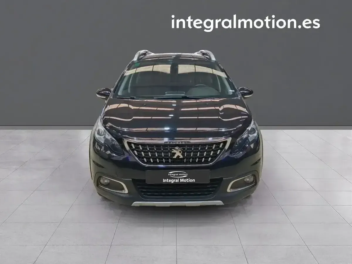 Usado Peugeot 2008 Allure 110 CV (80 kW) 2017 Negro SUV