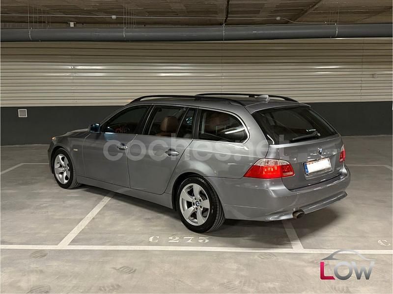Usado BMW 520 163 CV (119 kW) 2006 Gris / plata Familiar