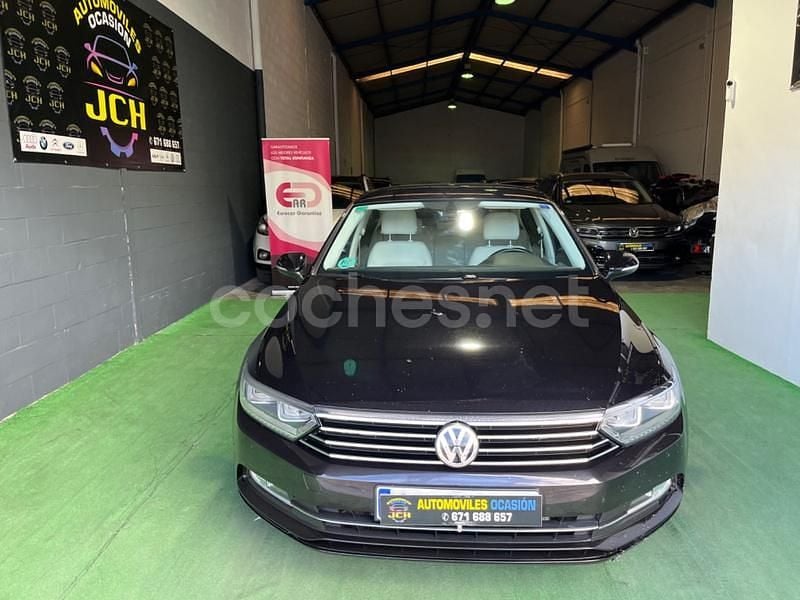 Usado VW Passat Advance 150 CV (110 kW) 2016 Negro Berlina