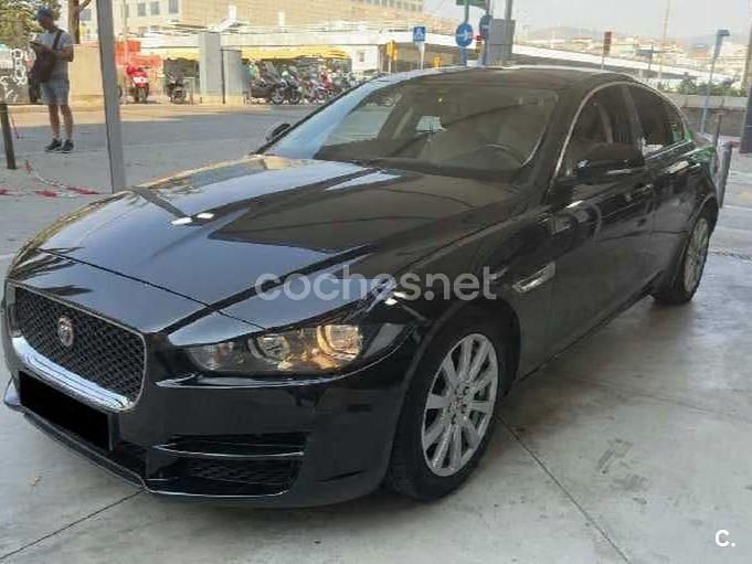 Negro Usado 2016 Jaguar XE Portfolio Berlina | 13.800 € (Buen precio) - Imagen 1/4