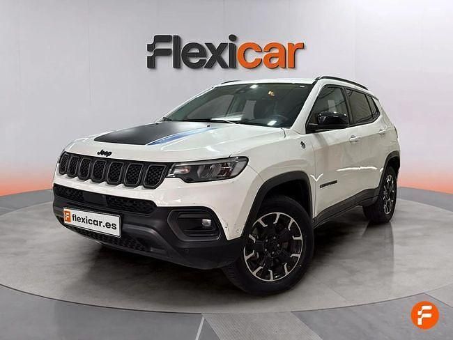 Usado Jeep Compass Trailhawk 240 CV (176 kW) 2022 Blanco SUV