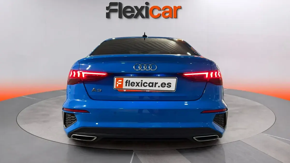Usado Audi A3 Premium 150 CV (110 kW) 2021 Azul Berlina