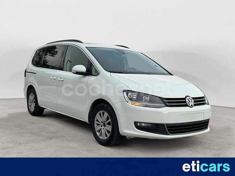 Usado VW Sharan Advance 150 CV (110 kW) 2019 Blanco Monovolumen