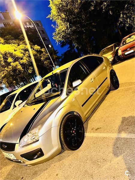 Gris / plata Usado 2007 Ford Focus Business Edition Berlina | 4400 € (Un poco caro) - Imagen 1/4