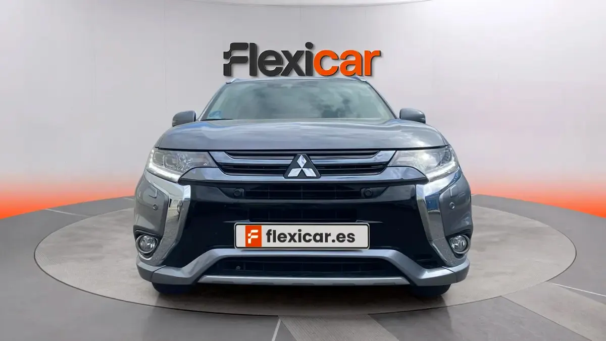Usado Mitsubishi Outlander P-HEV 203 CV (149 kW) 2017 Gris SUV