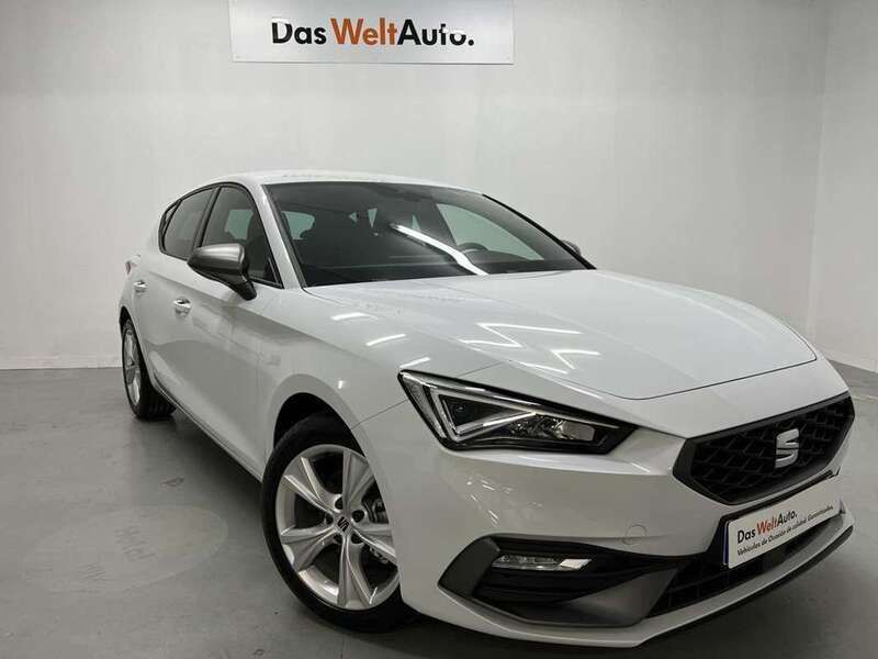 Blanco Usado 2022 Seat Leon FR Utilitario | 24.990 € (Caro) - Imagen 1/4