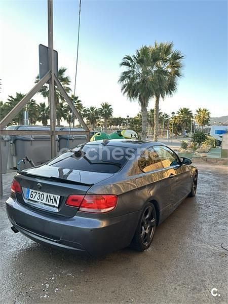 Usado BMW 325 218 CV (160 kW) 2007 Gris / plata Coupe