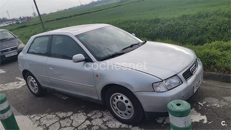 Usado Audi A3 Ambiente 125 CV (91 kW) 1996 Gris / plata Utilitario