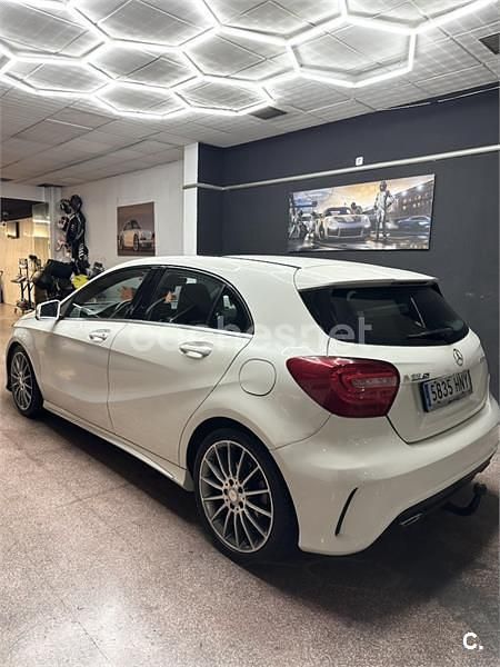 Usado Mercedes A180 AMG 109 CV (80 kW) 2013 Blanco Berlina