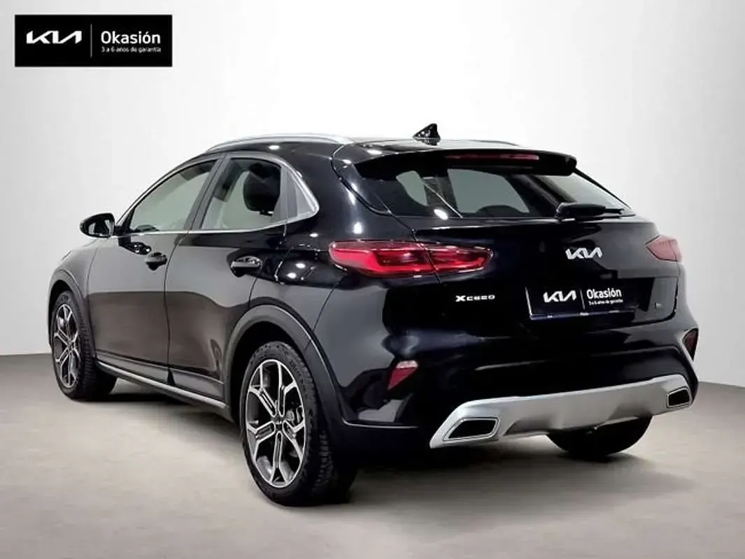 Usado Kia XCeed 120 CV (88 kW) 2022 Negro SUV