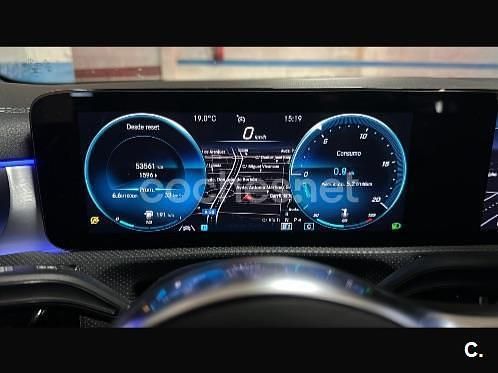 Usado Mercedes A180 116 CV (85 kW) 2021 Gris / plata Berlina