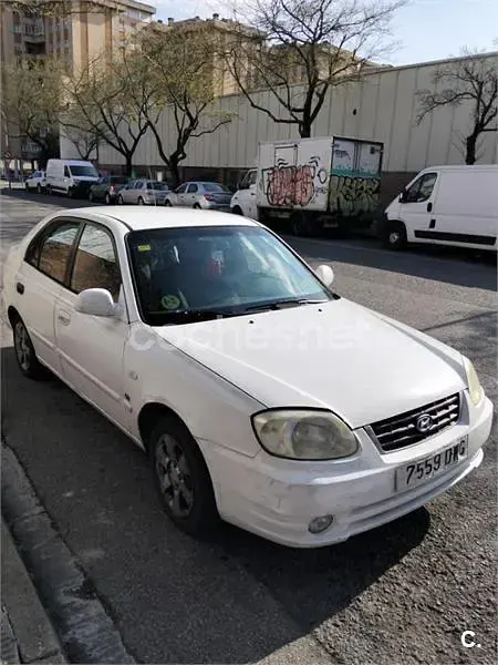 Usado Hyundai Accent GLS 81 CV (59 kW) 2006 Blanco Berlina