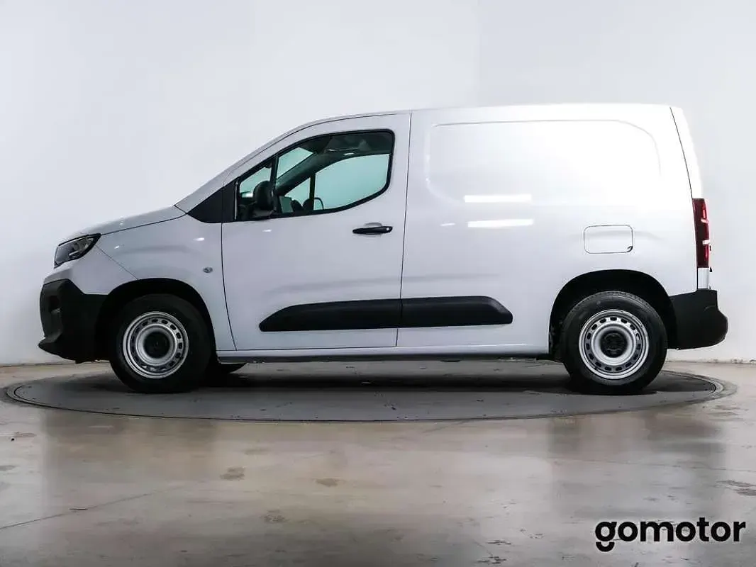 Usado Peugeot Partner 102 CV (75 kW) 2024 Blanco Monovolumen