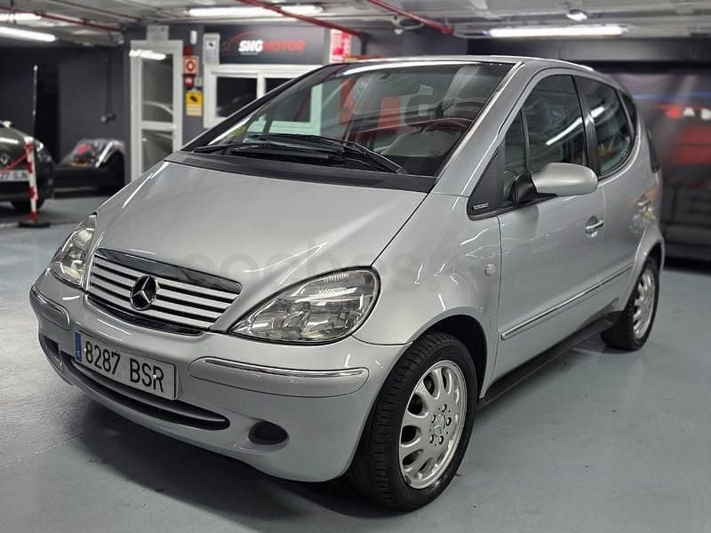 Usado Mercedes A160 Elegance 102 CV (75 kW) 2002 Gris / plata Monovolumen