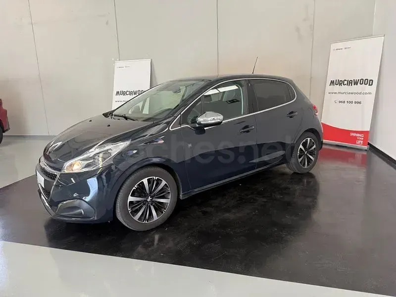 Usado Peugeot 208 110 CV (80 kW) 2019 Negro Utilitario