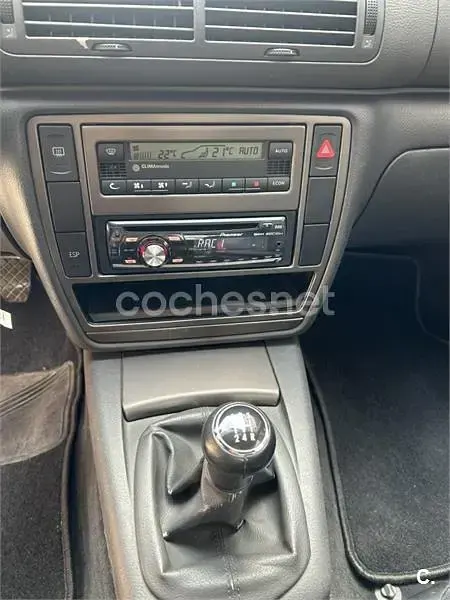 Brugt VW Passat Highline 130 HK (95 kW) 2003 Sort Sedan