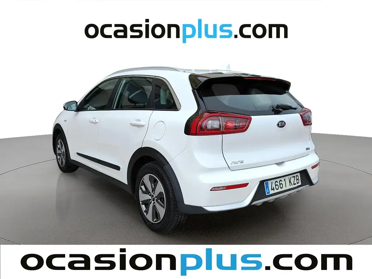 Begagnad Kia Niro 141 HK (103 kW) 2019 Vit SUV
