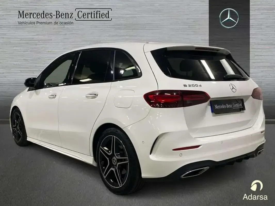 Usado Mercedes B200 AMG line 150 CV (110 kW) 2023 Utilitario