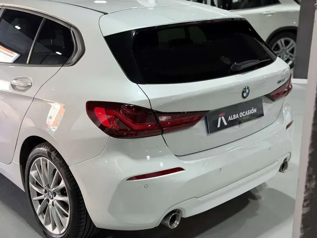 Usado BMW 118 150 CV (110 kW) 2021 Blanco Utilitario