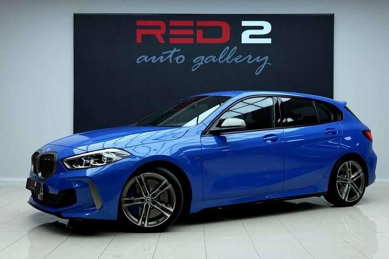 Usado BMW M135 Shadowline 306 CV (225 kW) 2022 Azul Utilitario