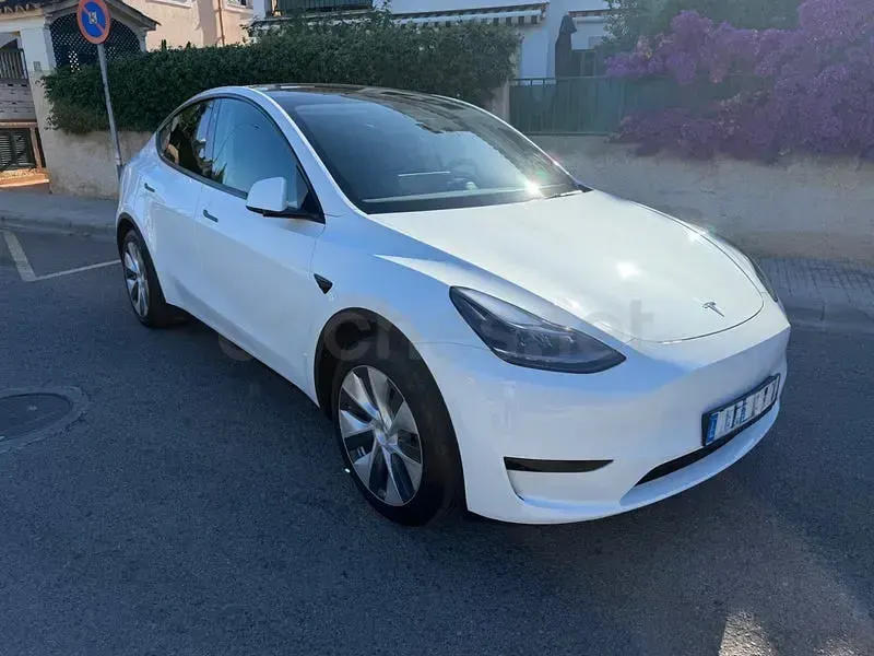 Usado Tesla Model Y RWD 250 kW (340 CV) 2023 Eléctrico SUV