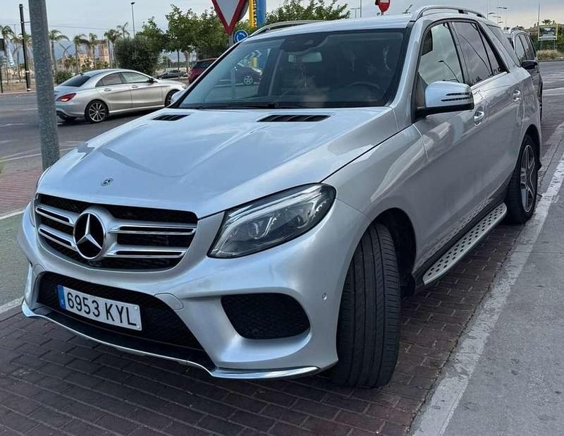 Usado Mercedes GLE350 272 CV (200 kW) 2019 Gris / plata SUV