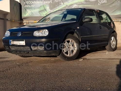 Usado VW Golf IV Highline 105 CV (77 kW) 2003 Azul Berlina