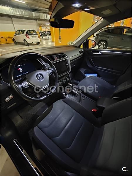 Usado VW Tiguan Sportline 150 CV (110 kW) 2018 Azul SUV
