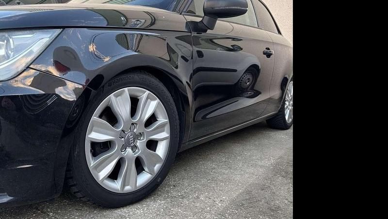 Usado Audi A1 Ambition 105 CV (77 kW) 2011 Negro Utilitario