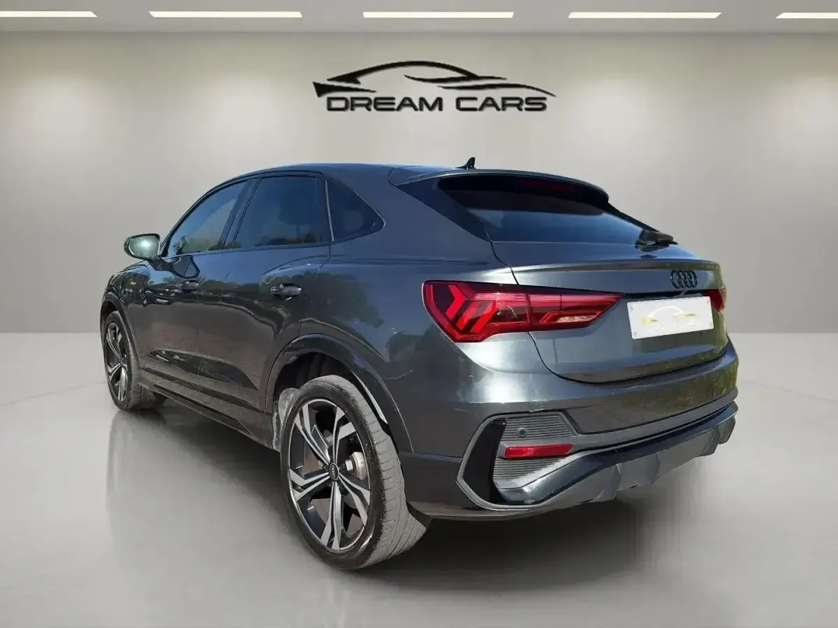 Usado Audi Q3 Premium 245 CV (180 kW) 2022 Gris SUV