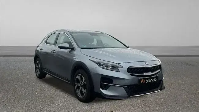 Usado Kia XCeed 120 CV (88 kW) 2020 Gris SUV