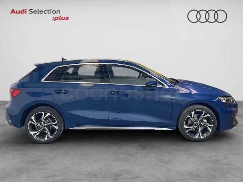 Usado Audi A3 S-Line 204 CV (150 kW) 2025 Azul Berlina