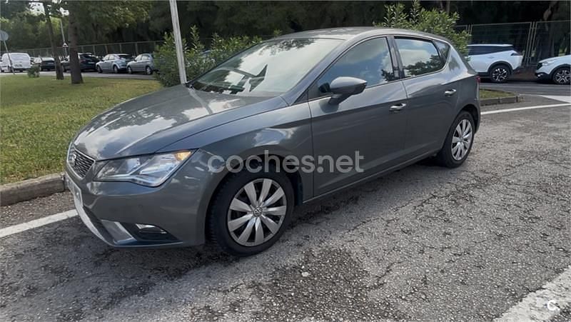 Usado Seat Leon Copa 105 CV (77 kW) 2013 Gris / plata Berlina