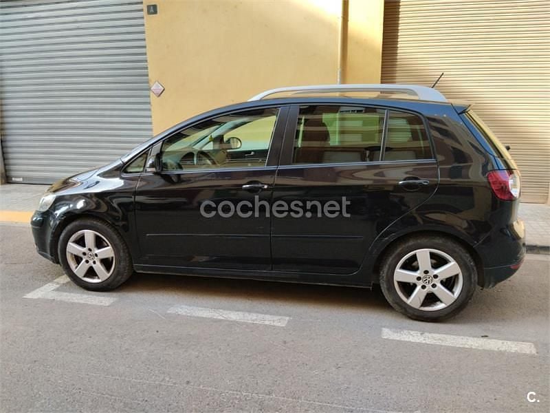 Usado VW Golf Plus Cross Highline 105 CV (77 kW) 2007 Negro Monovolumen