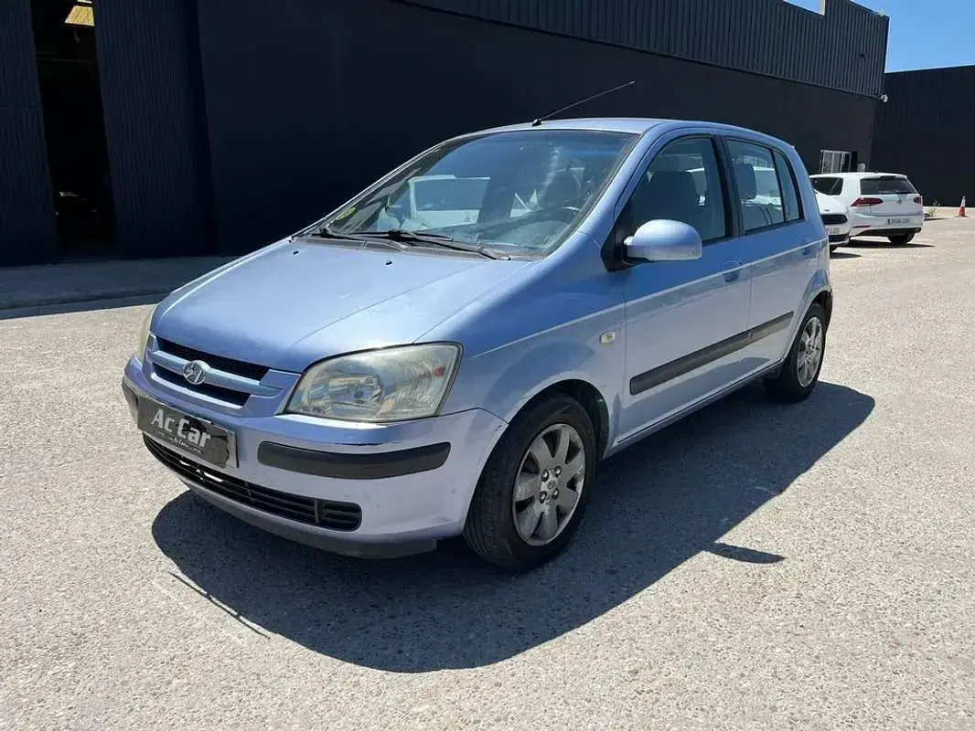 Usado Hyundai Getz GLS 82 CV (60 kW) 2003 Azul Utilitario