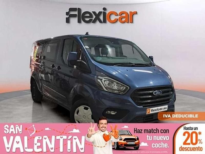 Usado Ford Tourneo Titanium 137 CV (100 kW) 2023 Azul Monovolumen