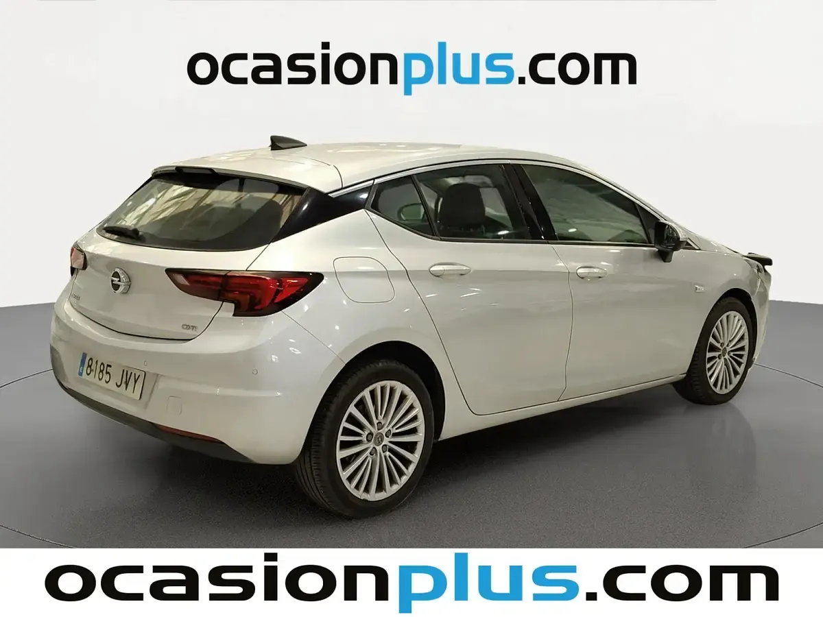 Usado Opel Astra Excellence 136 CV (100 kW) 2016 Gris plata Utilitario