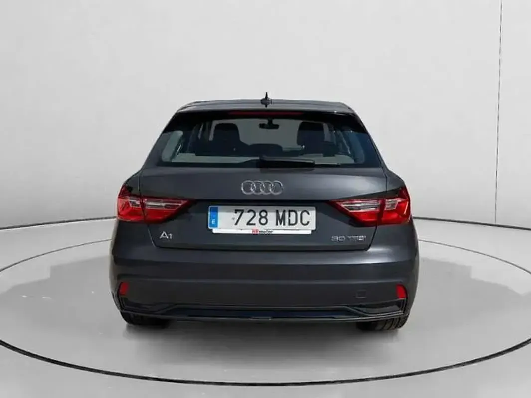 Usado Audi A1 Advanced Plus 110 CV (80 kW) 2022 Gris SUV